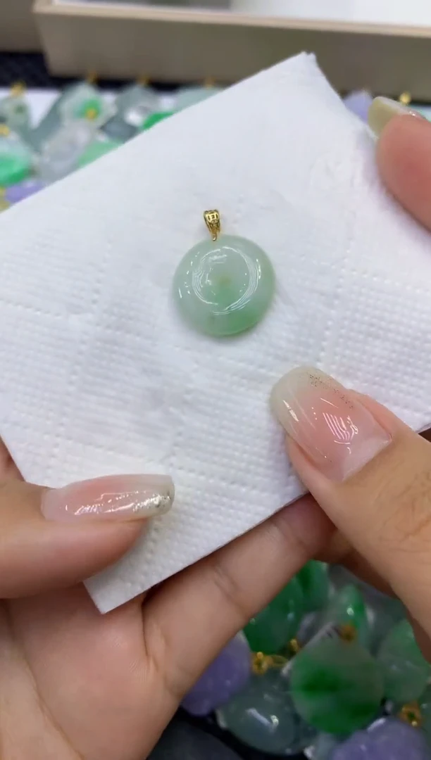 颈饰未镶嵌翡翠天然缅甸A货翡翠