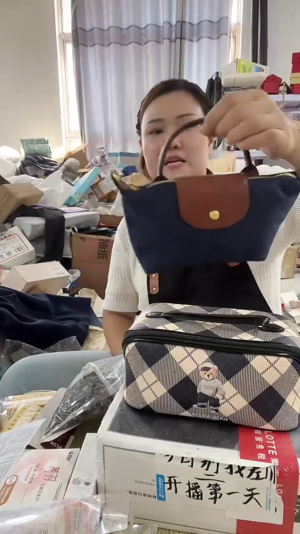 牦牛剖层皮革琪琪女包店超好看发图片款