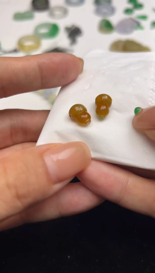 定制翡翠未镶嵌一**喵黄三通2200+220