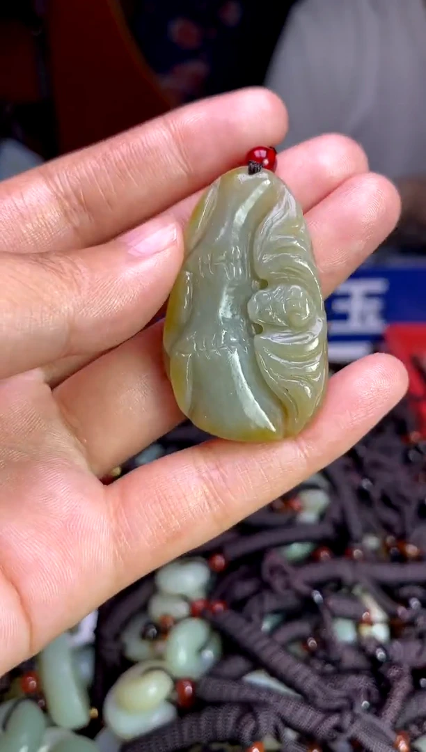 未镶嵌和田玉挂件1