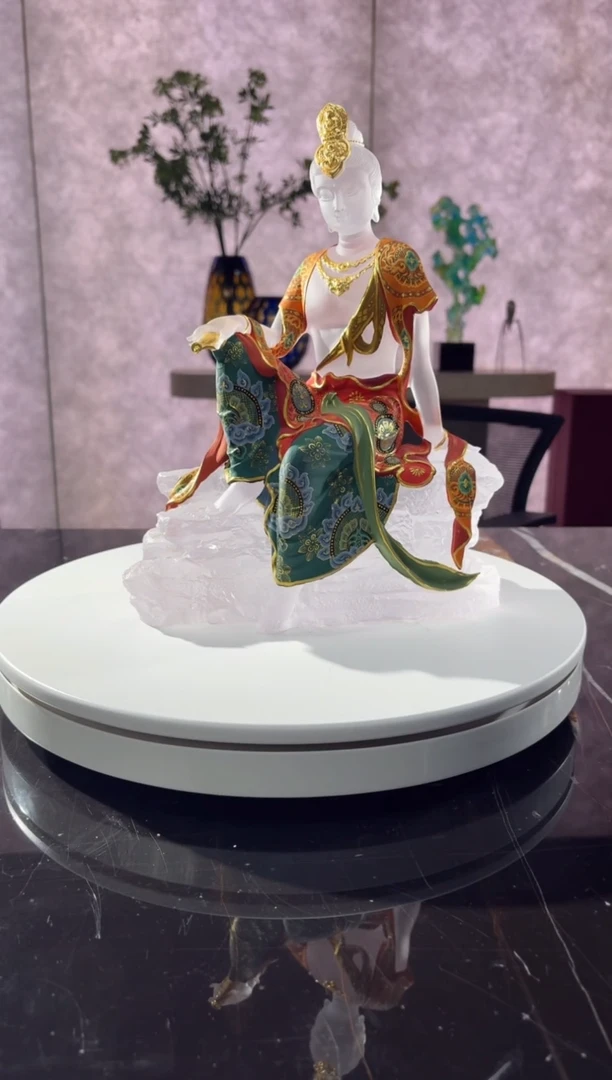 摆件一物一拍彩绘描金观音