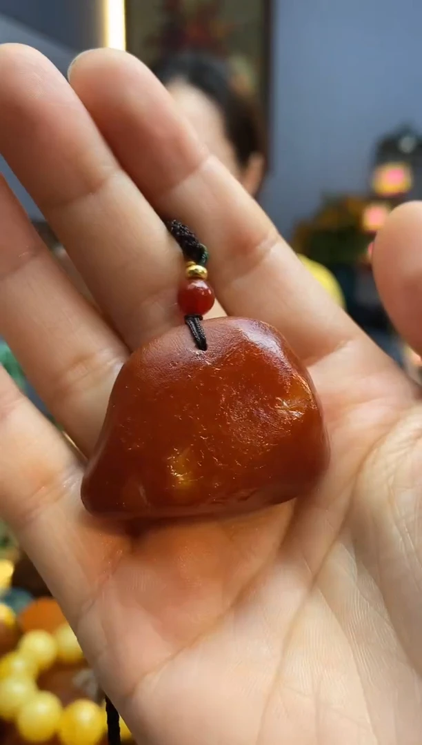 琥珀颈饰未镶嵌吊坠