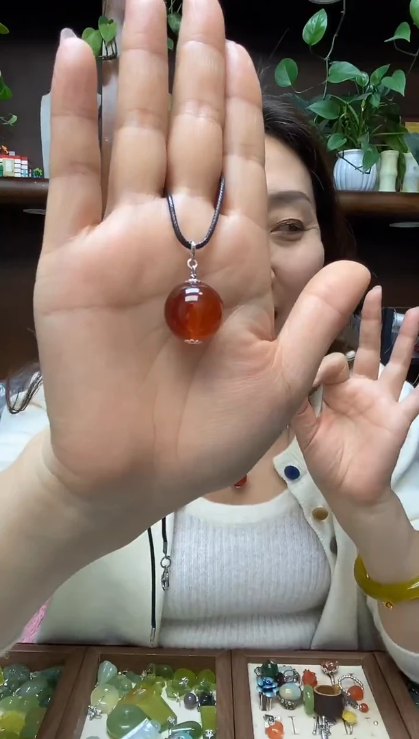 未镶嵌吊坠玛瑙/玉髓多样性发货其中发一