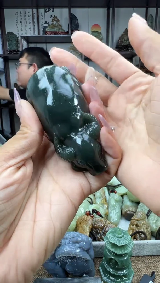 未镶嵌和田玉把件1