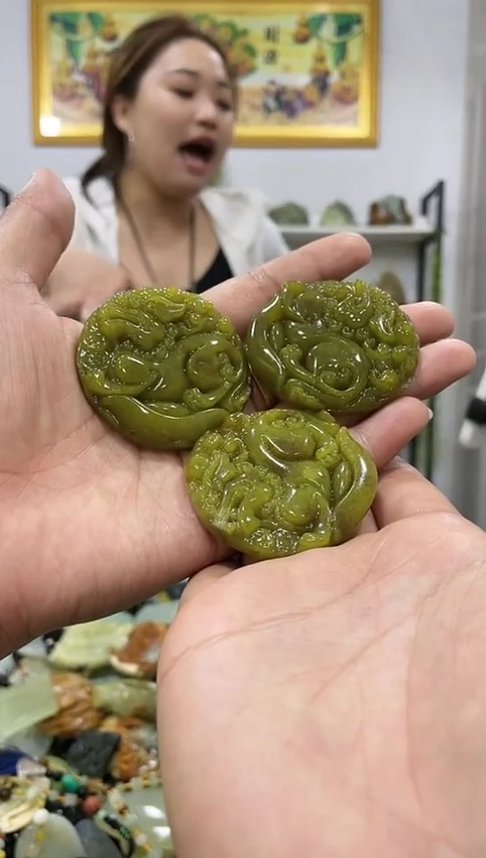 岫玉未镶嵌吊坠多样性发货其中发一件