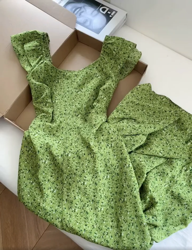 碎花长裙子法式修身显瘦收腰设计感多巴胺连衣裙女轻奢高级感2025