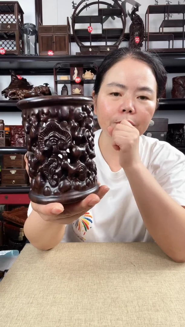木新款笔筒老李红木工艺品