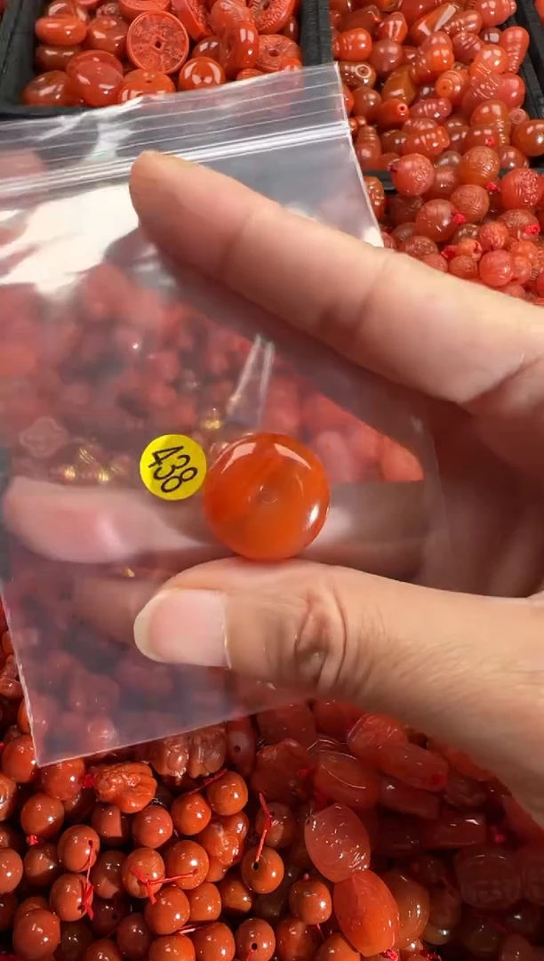 【闪购商品】南红玛瑙颈饰未镶嵌1