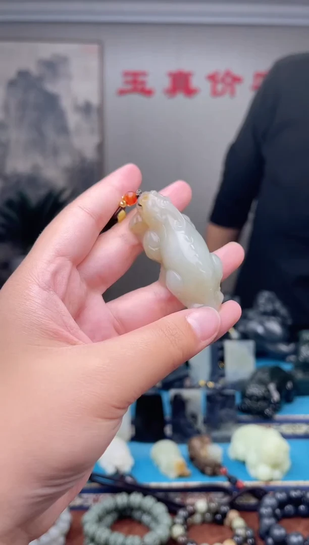未镶嵌和田玉挂件1