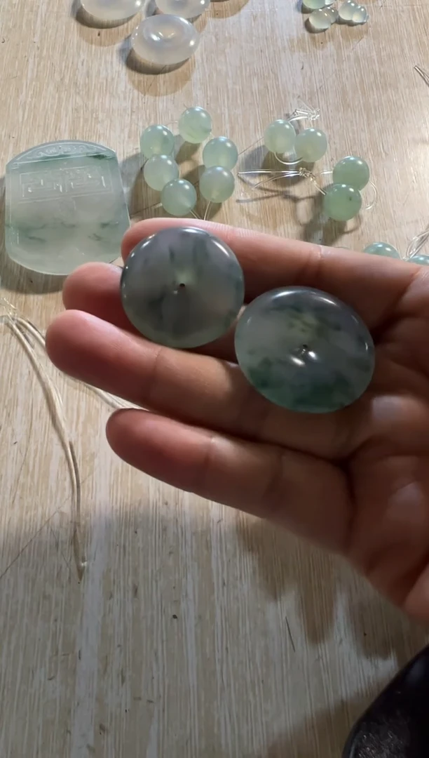未镶嵌定制翡翠扣子
