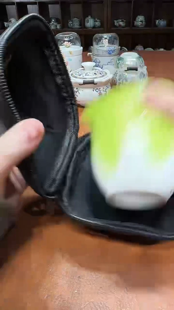 高雅艺术瓷简单清