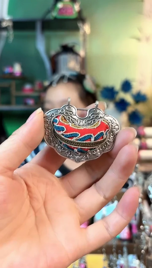 织绣彩云南阁非遗老绣648
