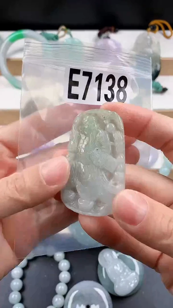 颈饰未镶嵌翡翠天然翡翠吊坠挂件