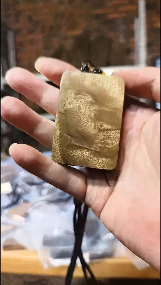 金丝楠无事牌手把件