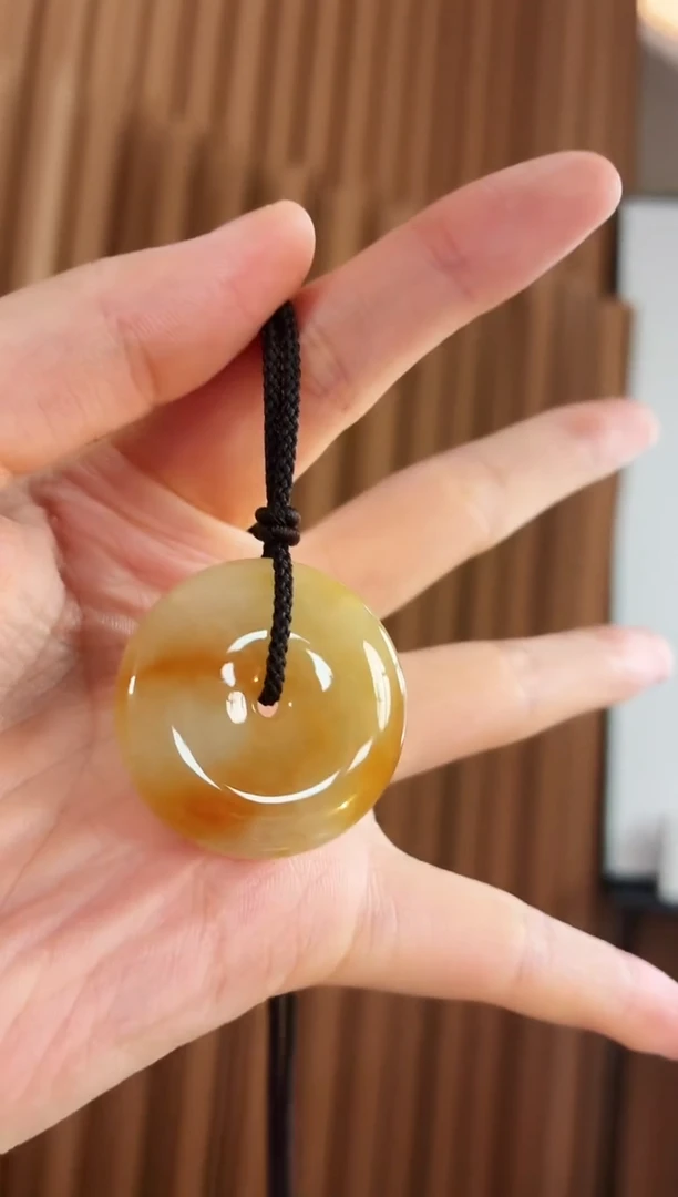 颈饰未镶嵌翡翠吊坠