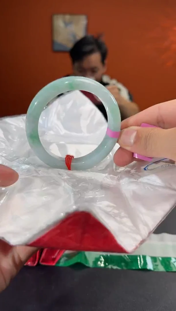 未镶嵌手镯翡翠8