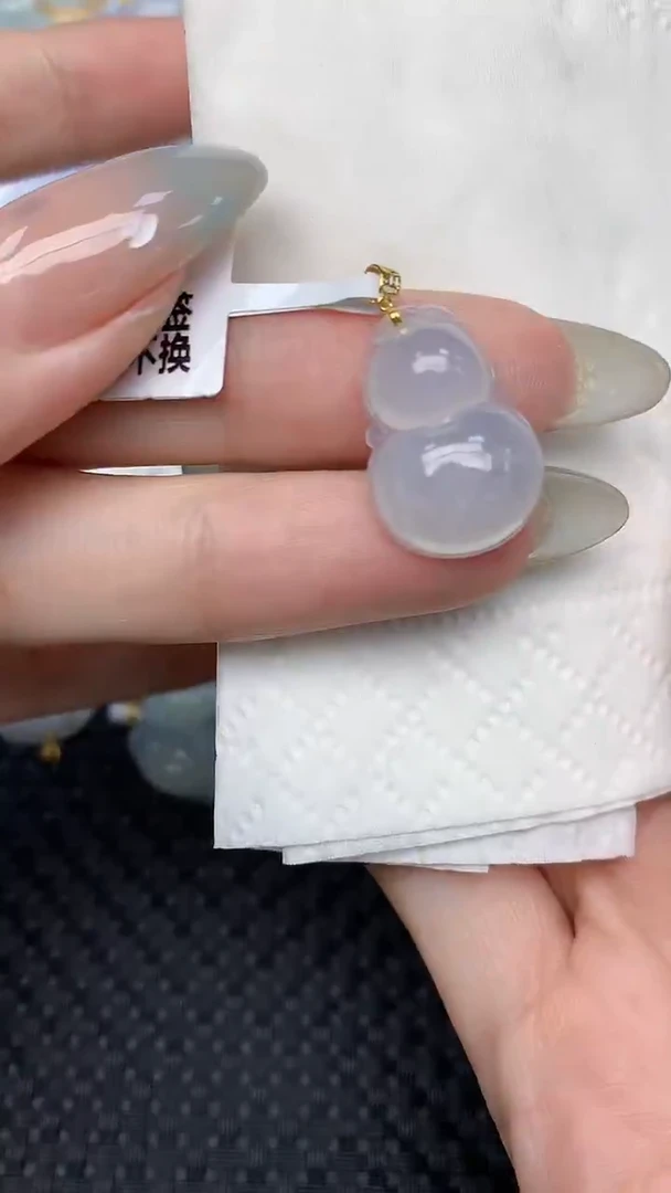 翡翠18K金镶嵌颈饰天然翡翠a货