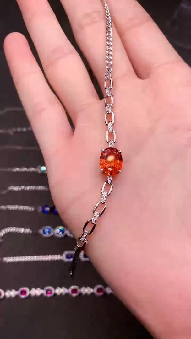 【闪购商品】彩色蓝宝石手链银S925镶嵌.......