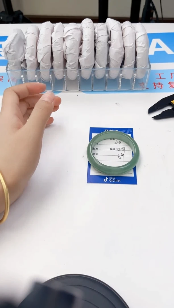 未镶嵌手镯石英质玉40石英岩玉东陵玉