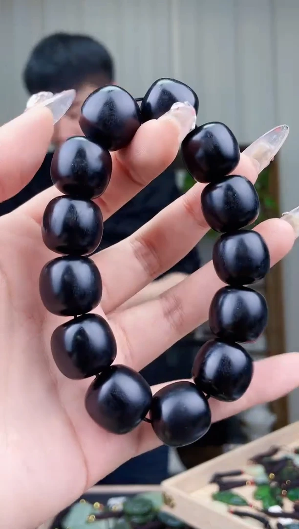 【闪购商品】和田玉挂件未镶嵌拍一发一，多样性发货！