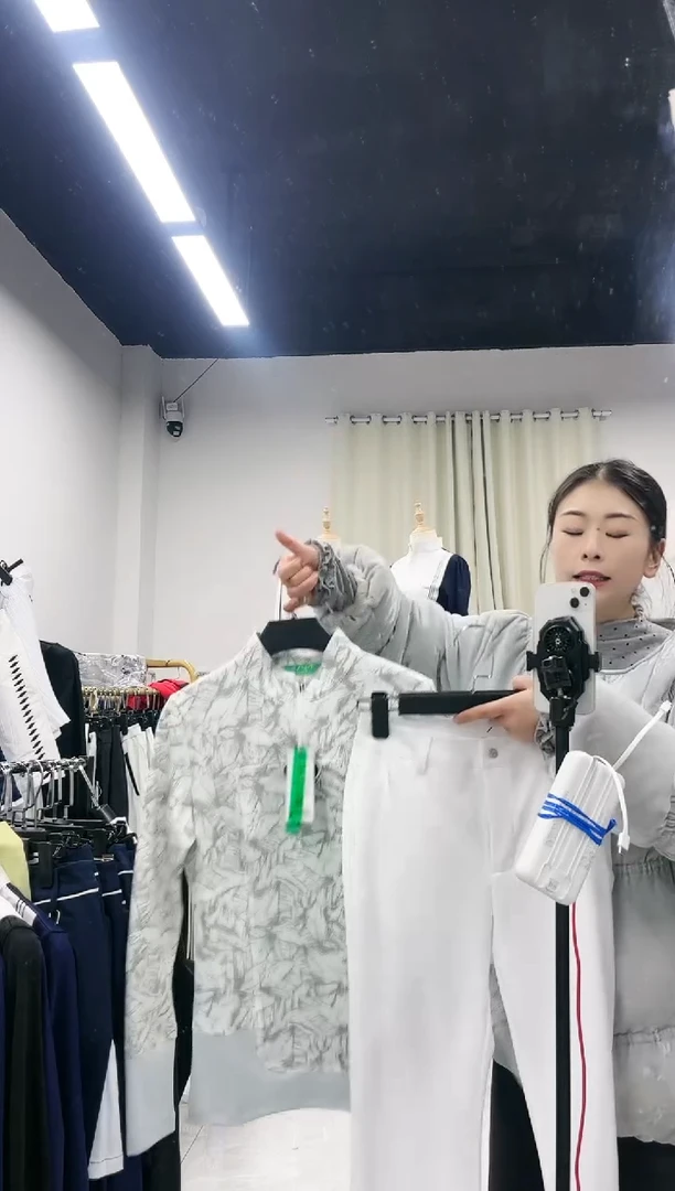 156465465465465465S衣服