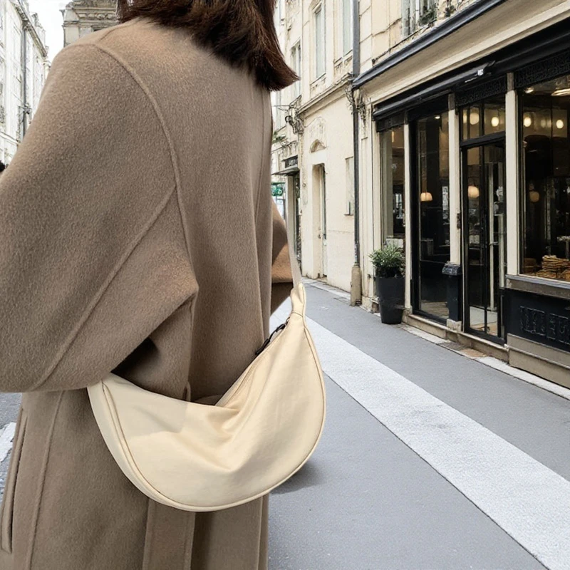 尼龙斜挎包包女新款正品饺子包百搭小包包腋下包单肩帆布包托特包