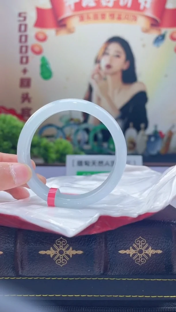 【闪购商品】翡翠手镯未镶嵌手镯7