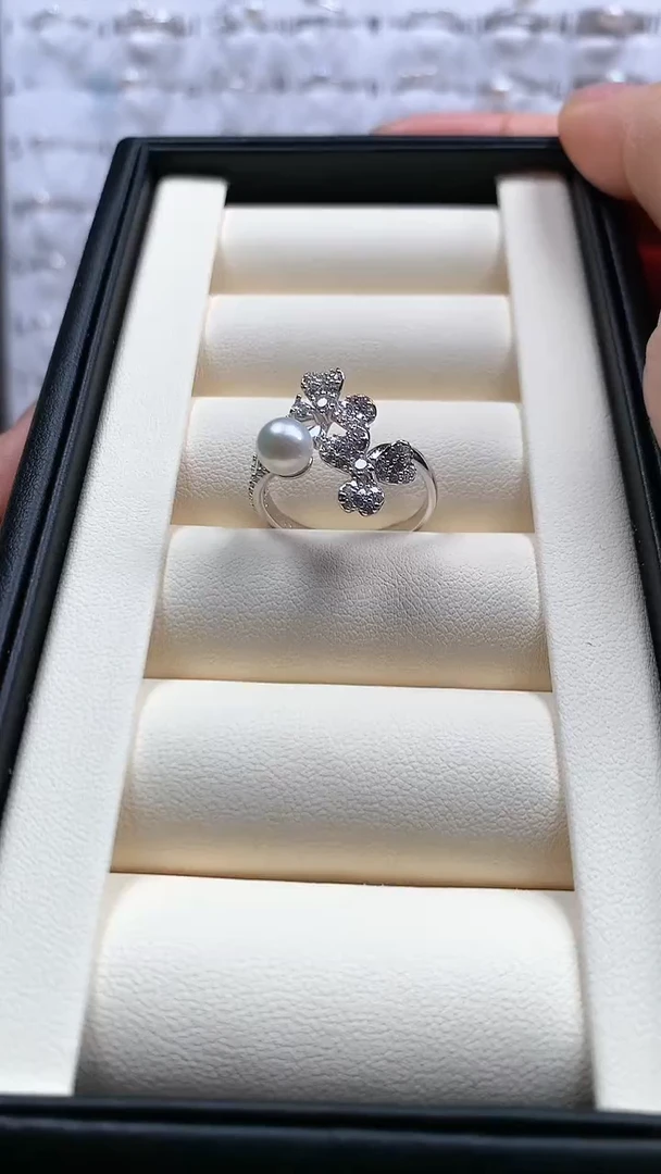 【闪购商品】海水珍珠戒指银S925镶嵌海水珍珠开口戒双花满钻款