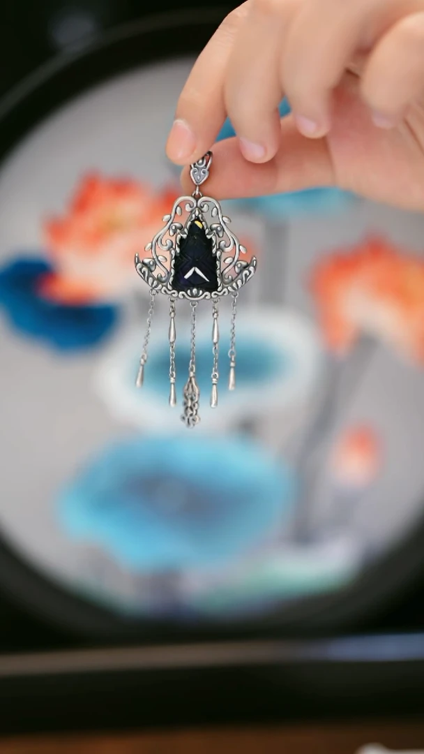 织绣23黔东南苗族刺绣