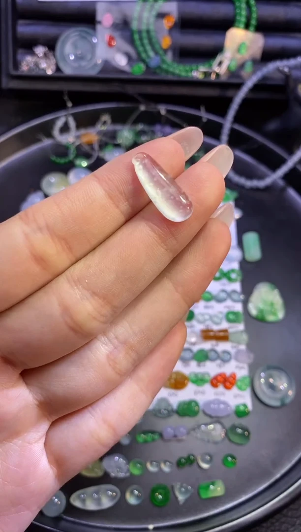 未镶嵌挂件翡翠瓜