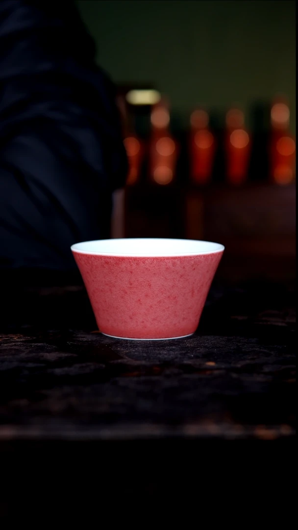 杯子白泥豇豆红高温铜红釉