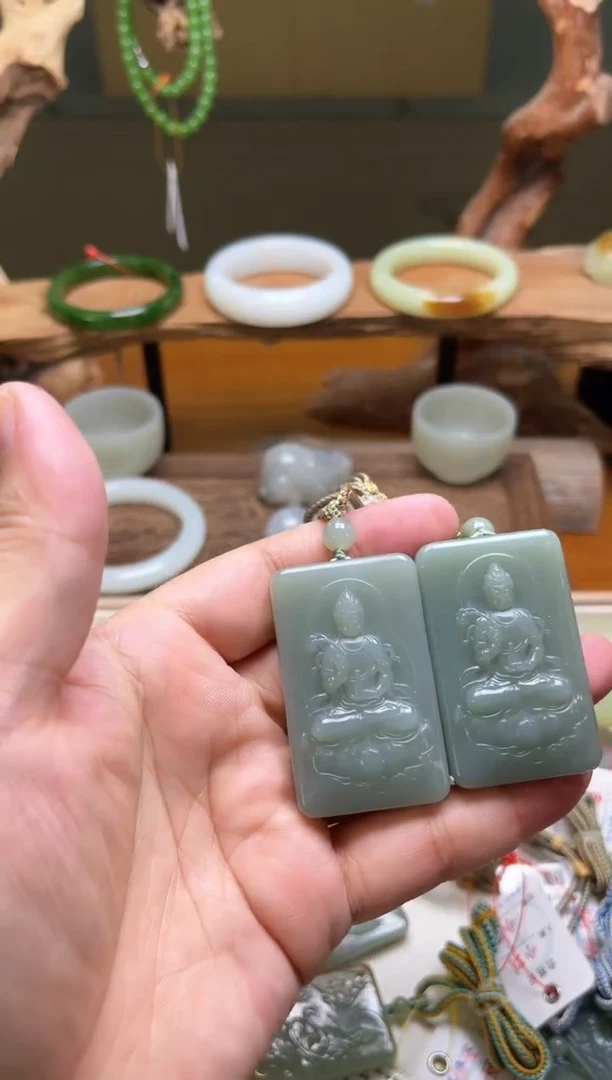 吊坠(不含链)未镶嵌和田玉吐拉牧场 净瓶观音 多样性发一