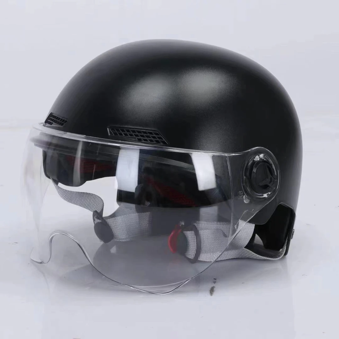 新国标3C头盔男女四级头盔