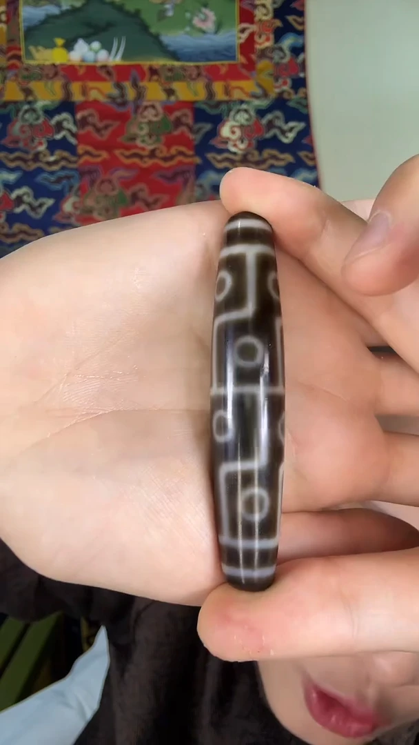 非金属无藏式十二眼天珠