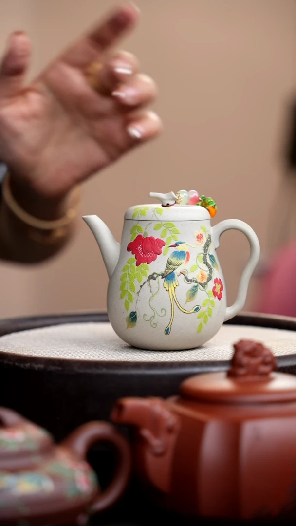 茶壶紫砂白玉段茄段泥绘花鸟