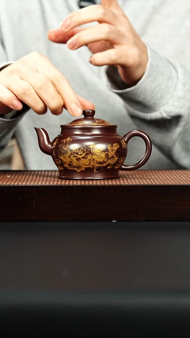 茶壶紫砂宜兴紫砂 宫灯 石红 李玉瑶