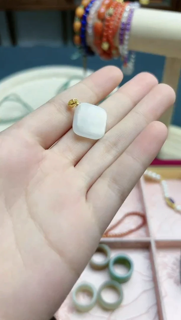 【闪购商品】和田玉吊坠银S925镶嵌和田玉白玉吊坠*1 JX赠链