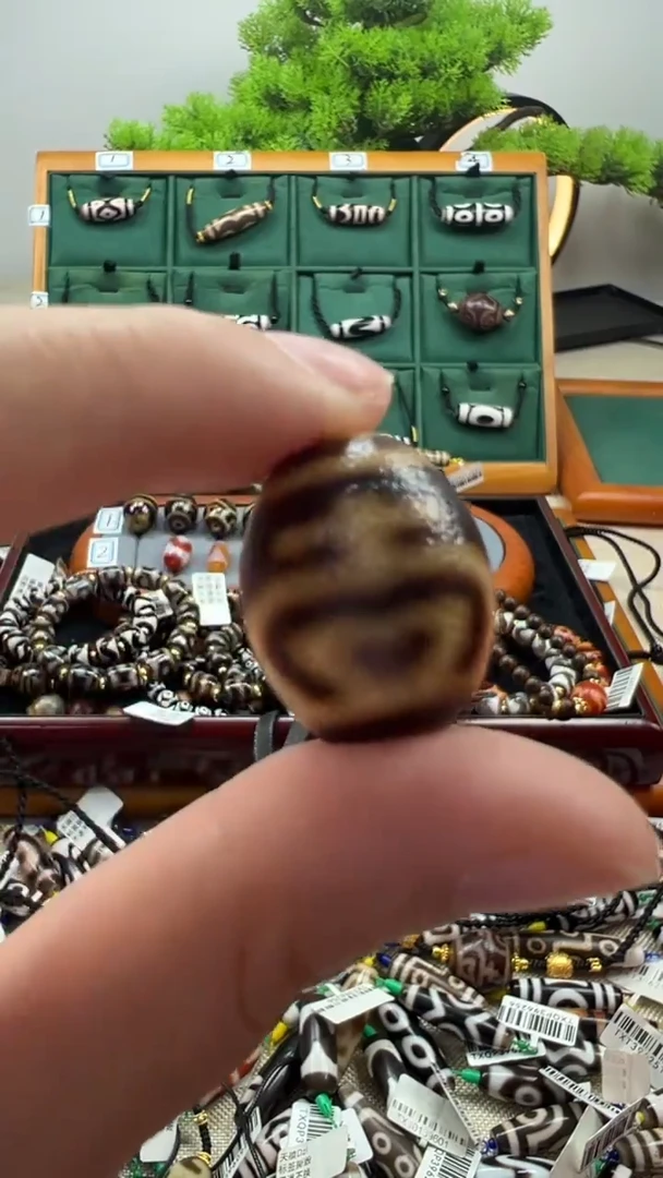 玛瑙/玉髓（覆膜）颈饰未镶嵌43(微瑕随机发货）