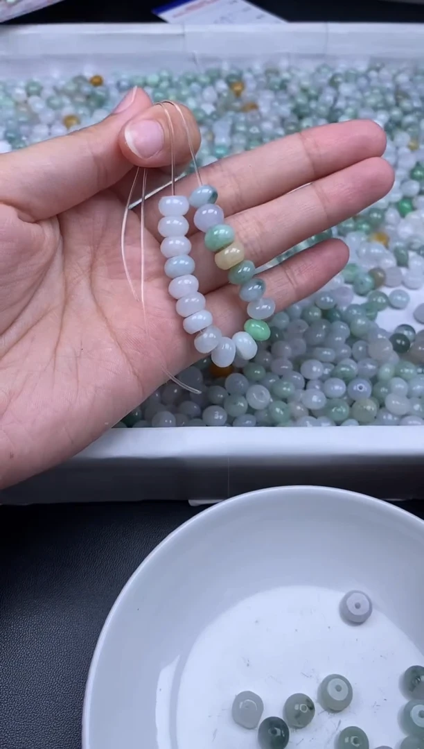 颈饰未镶嵌翡翠我****呀翡翠散珠批发DIY