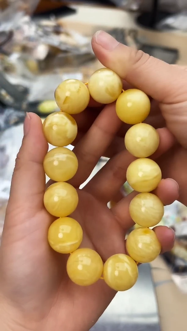 未镶嵌琥珀裸石蜜蜡手串