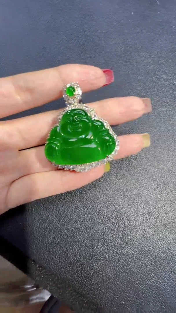 定制翡翠未镶嵌翡翠A货有轻微色差属于正常现象，佛公1