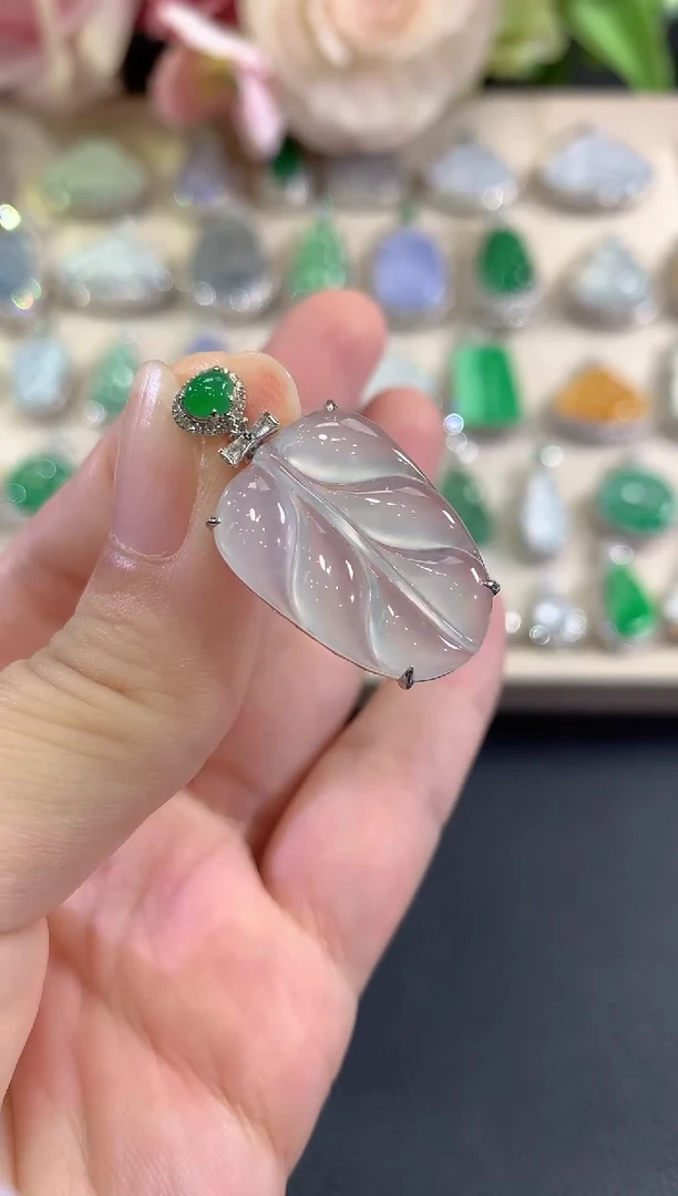 吊坠(不含链)18K金镶嵌翡翠b87