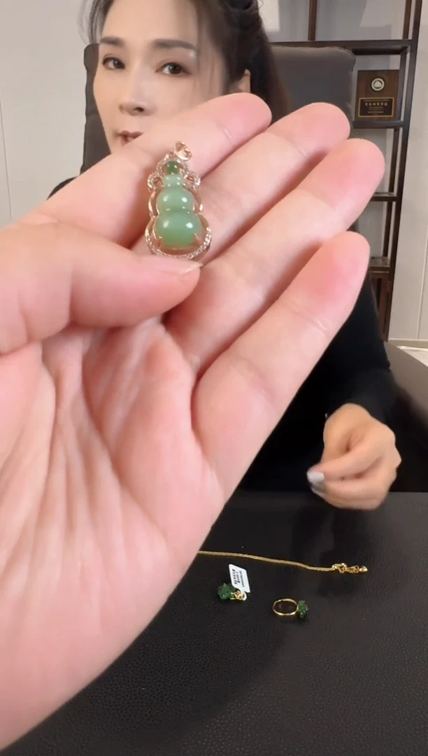 颈饰未镶嵌和田玉B0208