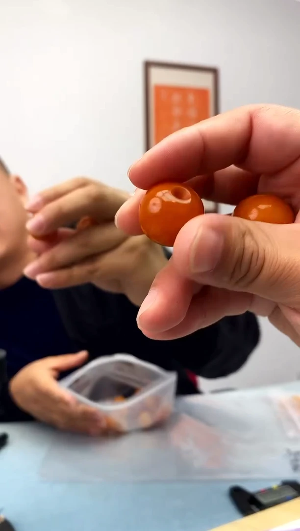 琥珀未镶嵌珠宝奇石假一罚十，多样性发一件05