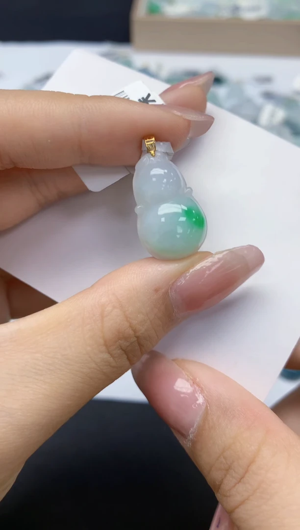 颈饰18K金镶嵌翡翠天然缅甸a货翡翠百元以上9元证书费自理