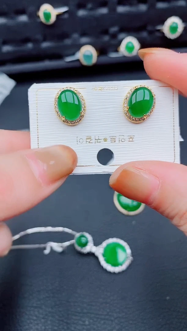 【闪购商品】翡翠耳饰银S925镶嵌天然a货翡翠431