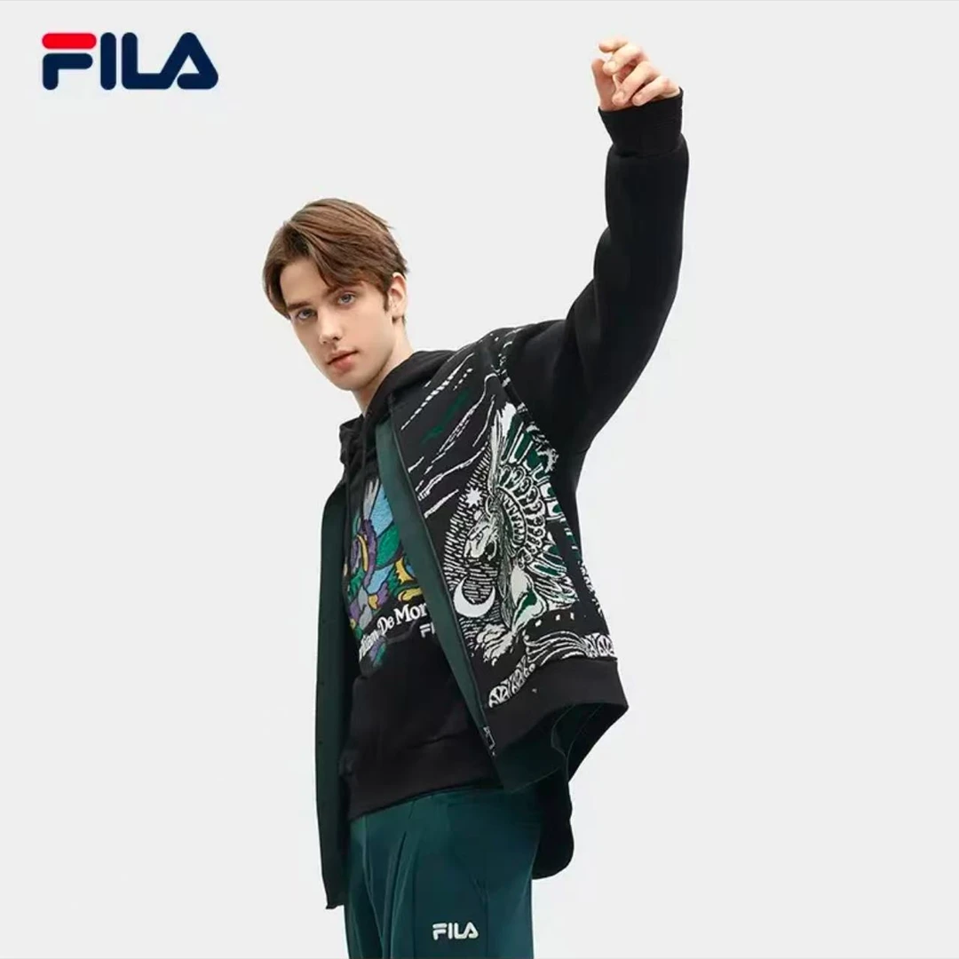 【潮流时尚】Fila/斐乐男春季休闲新款印花立领休闲外套F11M418507F