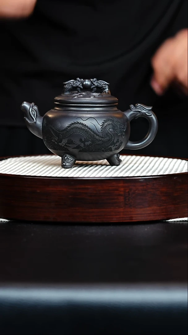茶壶紫砂宜兴紫砂 石黄 三足 陈忠平
