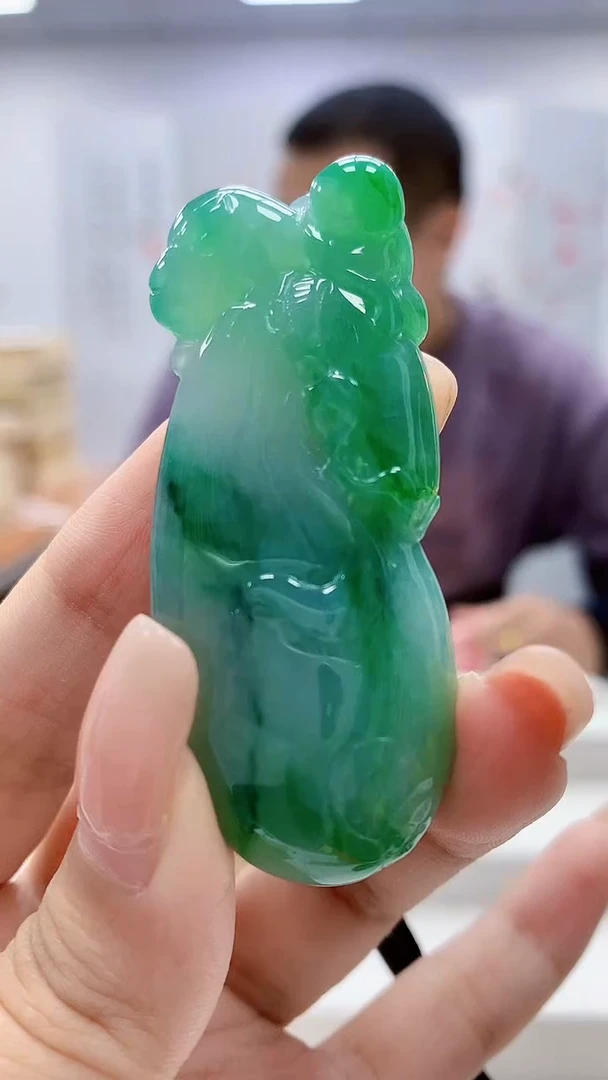 未镶嵌定制翡翠柠**.4898xx-毛货挂件126