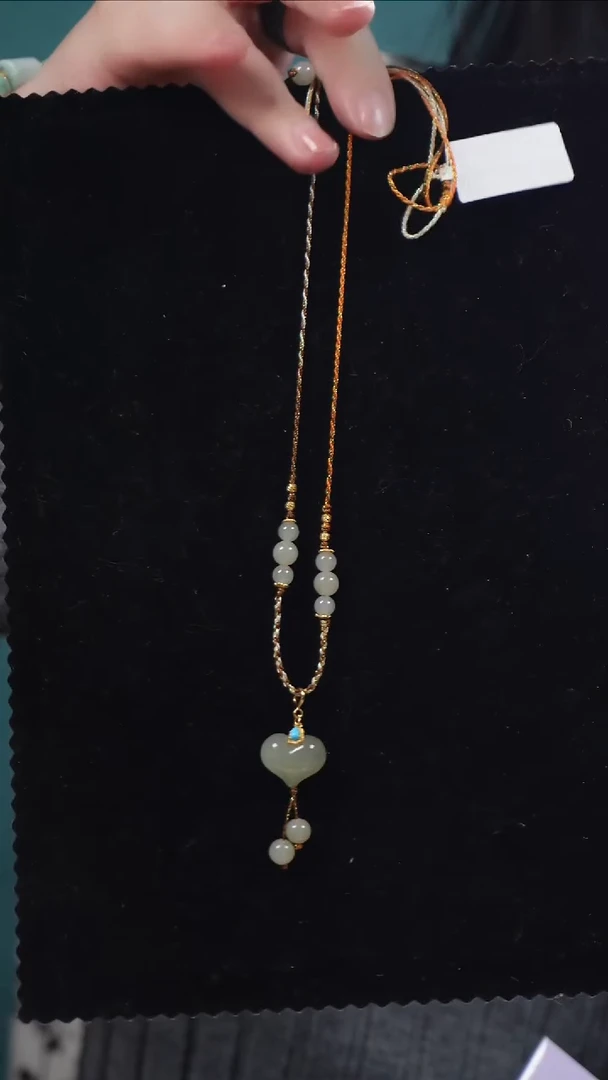 颈饰银S925镀金镶嵌和田玉屁桃毛衣链项链